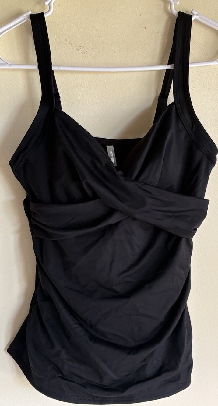 LANDS END Black V-Neck  Top Wrap Underwire Tankini Swimsuit Womens Size 2